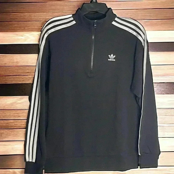Adidas Originals NEW WITH TAGS Women's Quarter Zip Sweatshirt - Size XS. - Picture 6 of 7